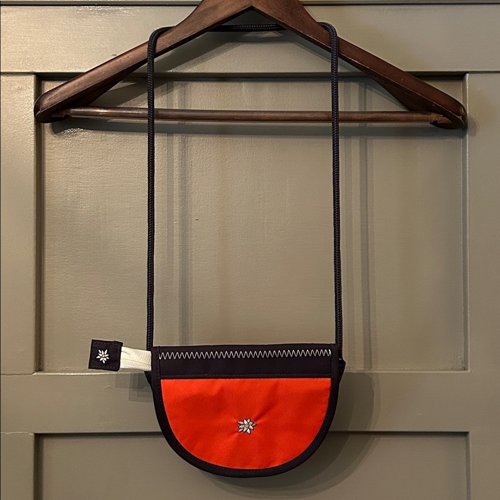 Sherpani Uno Mini Crossbody Shoulder Strap Travel Bag Purse Orange Brown